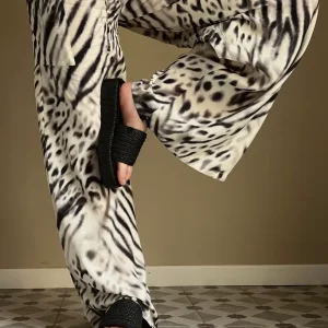 Mules in rafia con zeppa nero