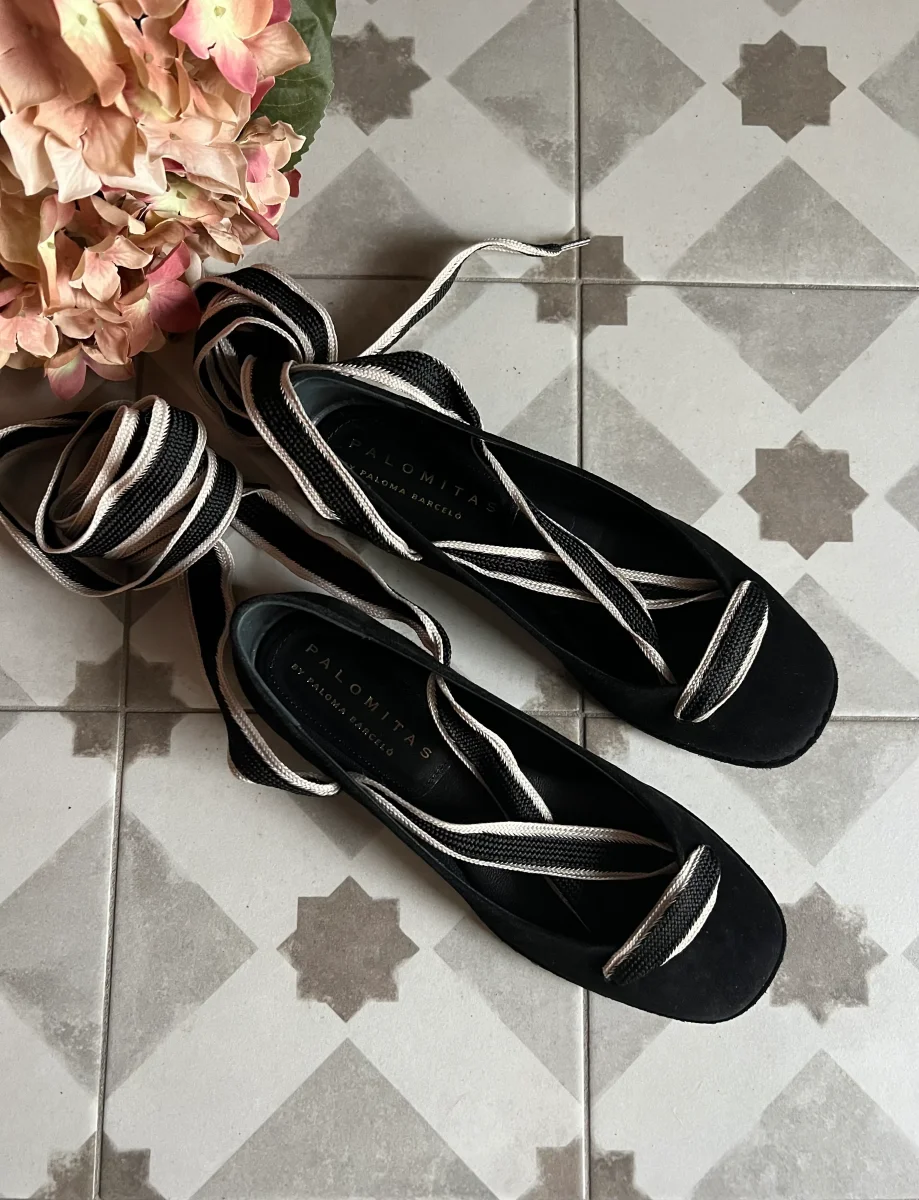 Ballerina in camoscio con laccio - immagine 6