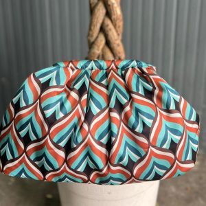 Borsa Clutch Donna in Tessuto Rasato con Tracolla a Catena