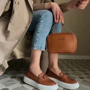 Sneakers Slip On con lucchetto