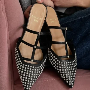 Mules bassa con borchie