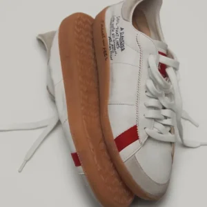 Sneakers in nappa con lettering