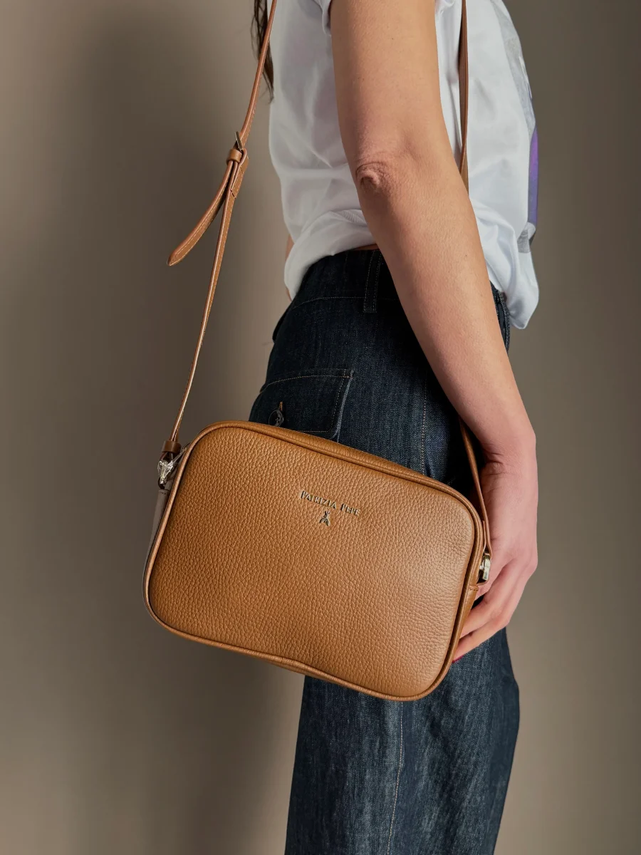 Borsa Tracolla in pelle martellata nera - immagine 3