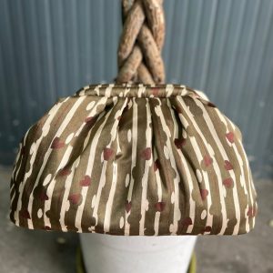 Borsa Clutch Donna in Tessuto Rasato con Tracolla a Catena