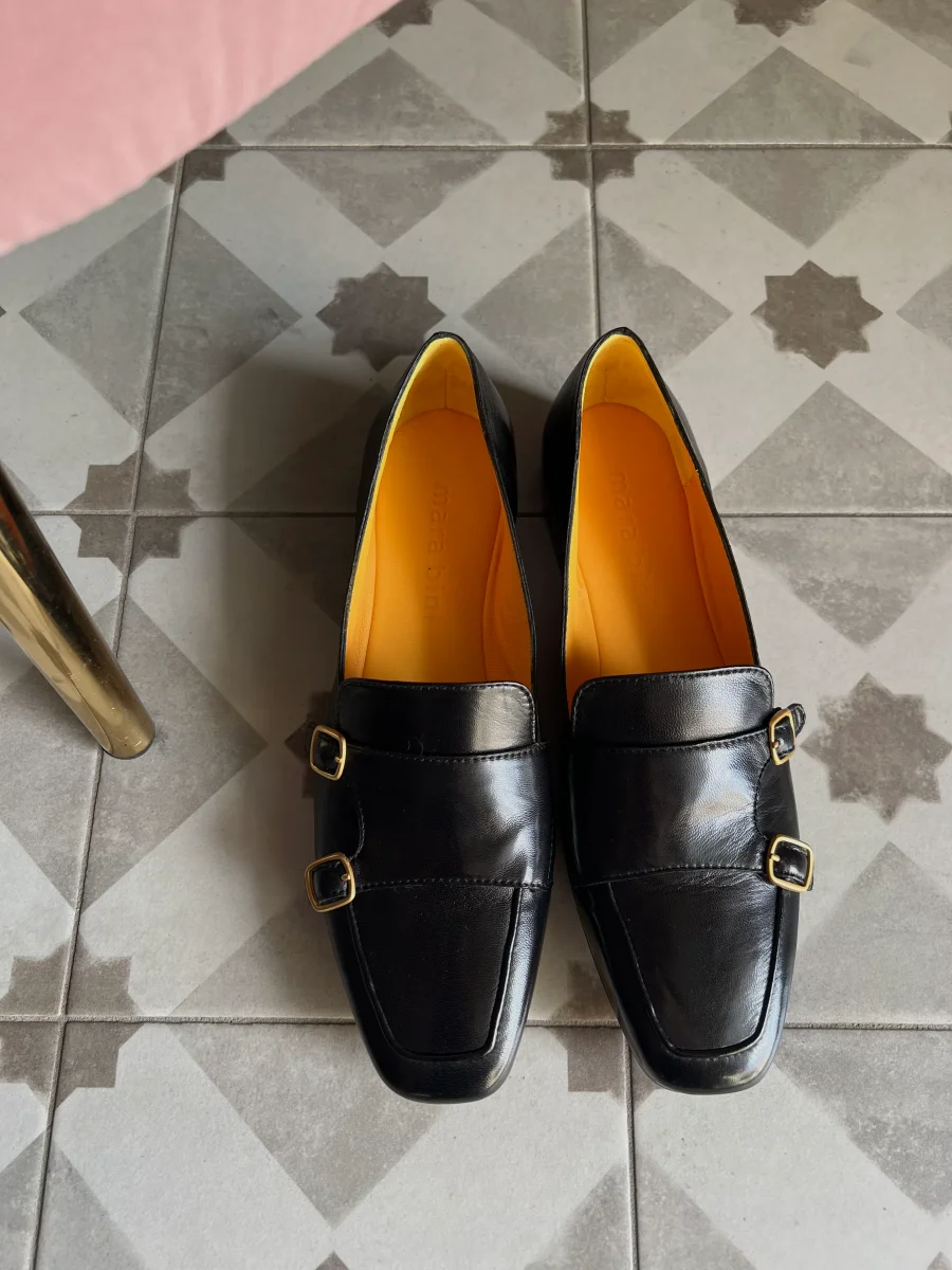 Scarpa con doppia fibbia - immagine 9