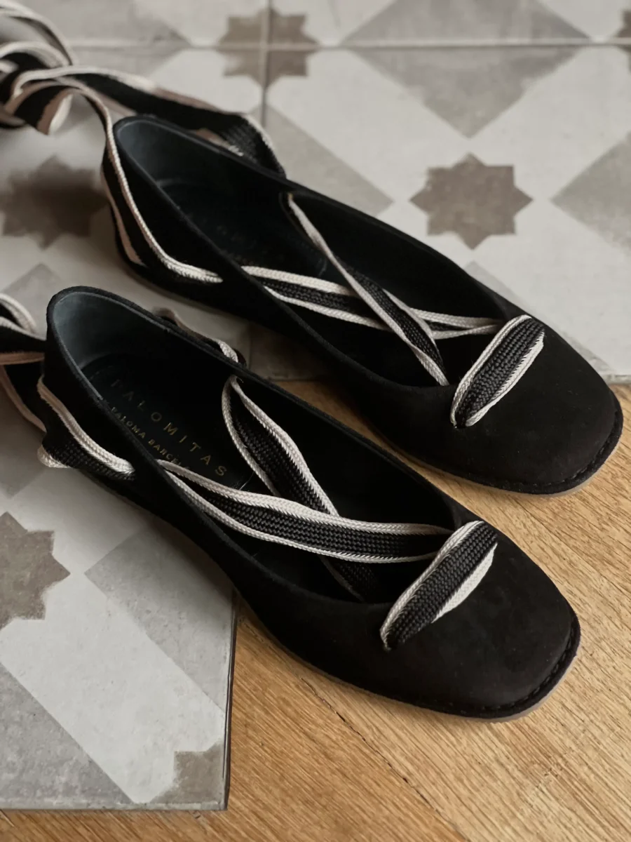 Ballerina in camoscio con laccio - immagine 8