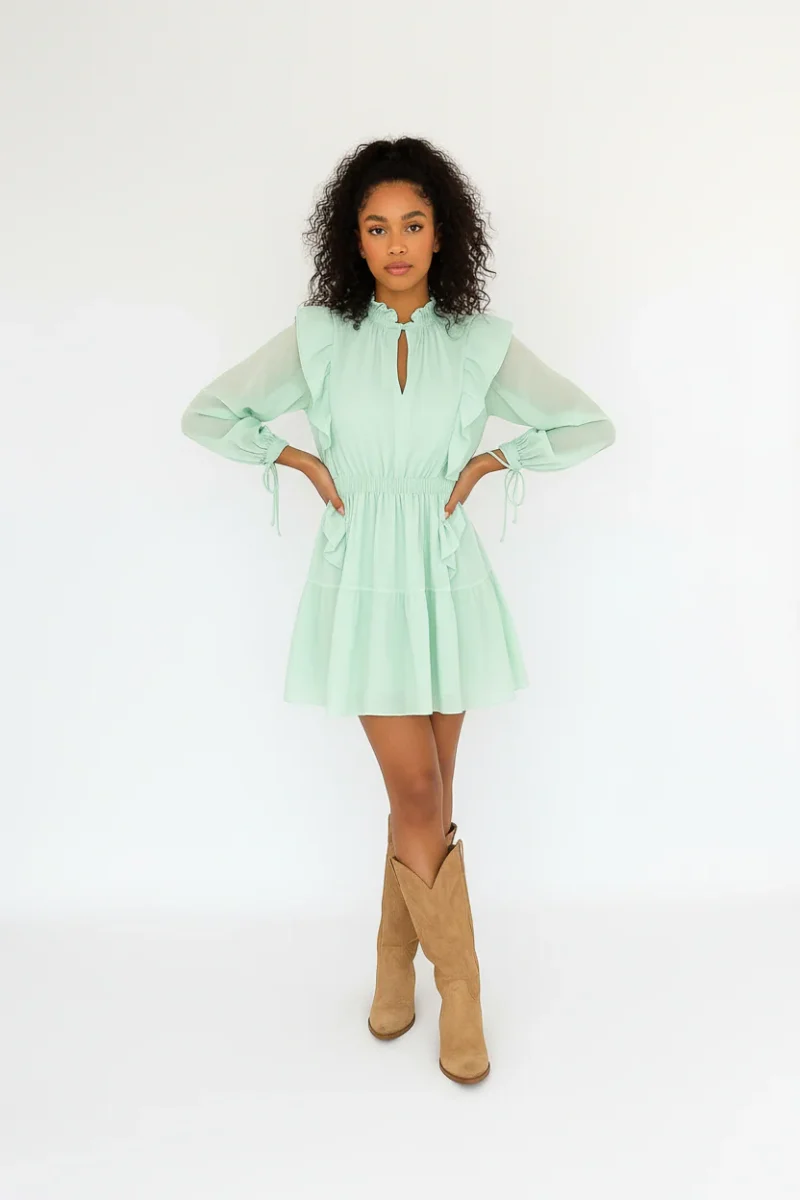 Abito Corto in Fibra Ecologica con Volant e Laccetti