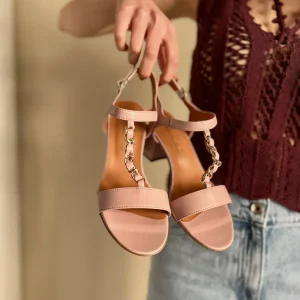 Sandalo cipria con catenella