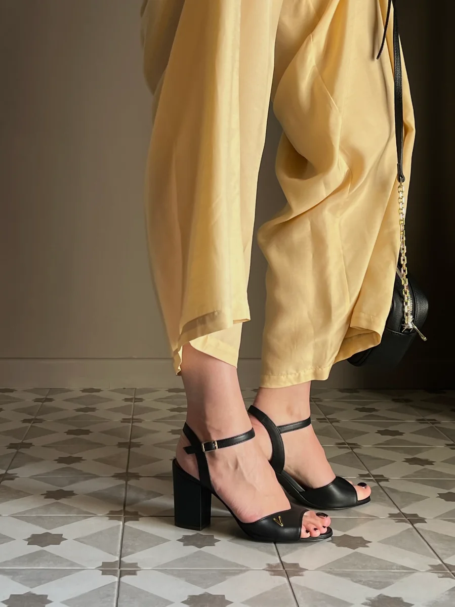 Sandalo in pelle Via Roma 15 nero - immagine 3