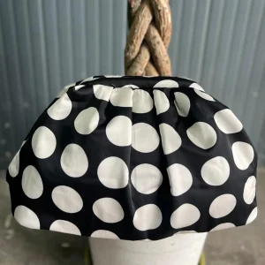 Borsa Clutch Donna in Tessuto Rasato con Tracolla a Catena