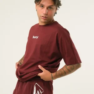 T-shirt con stampa spray