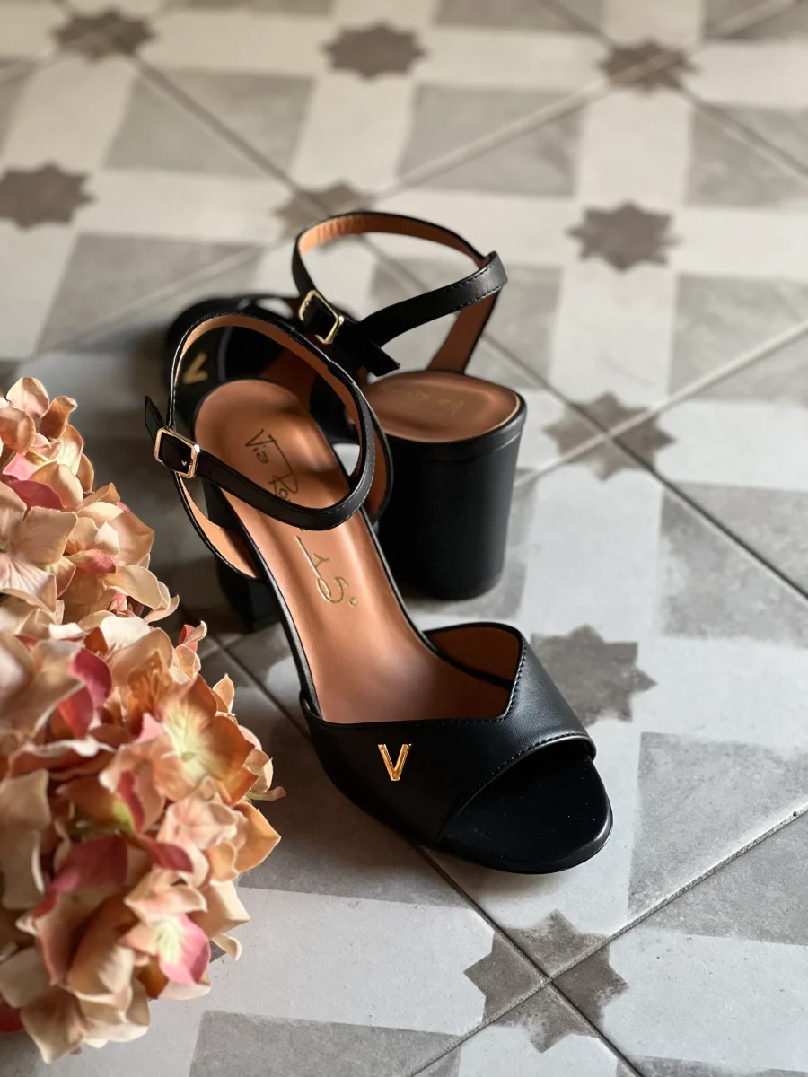 Sandalo in pelle Via Roma 15 nero