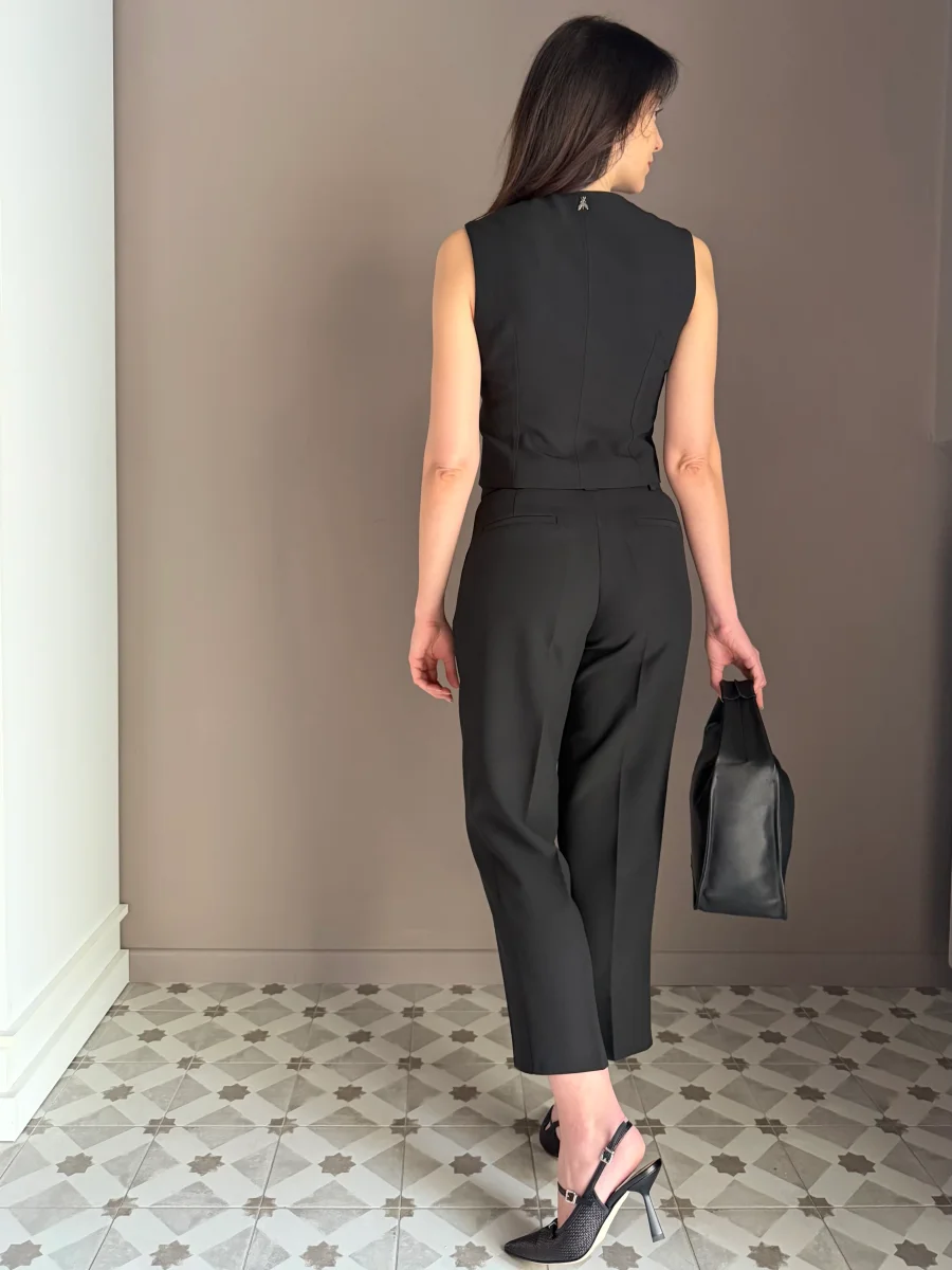 Pantalone cropped in crepe - immagine 9