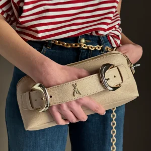 Borsa a mano con doppia fibbia