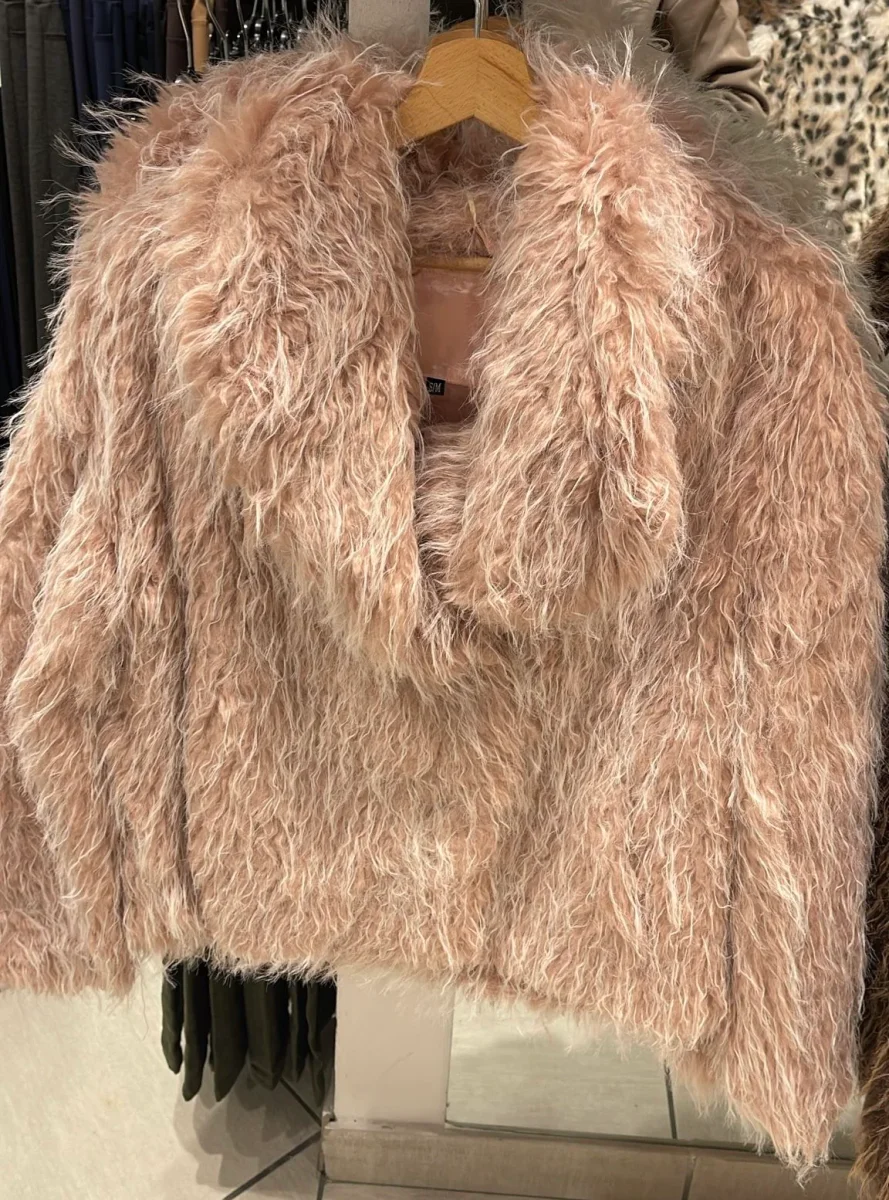 Ecofur a pelo riccio e lungo-modello crop con collo-foderata - immagine 6