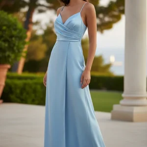 Abito Lungo a Ruota in Raso con Spacco Frontale