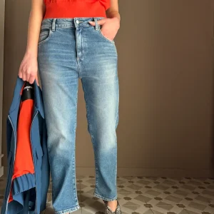 Pantalone denim straight vita bassa