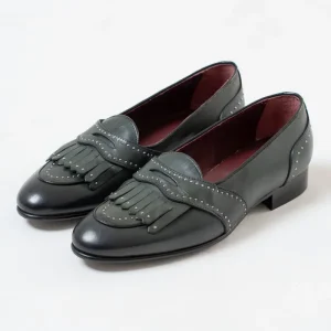 Mocassino con Bendina e Frangia Borchiate Verde