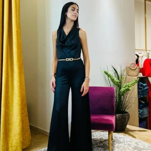 Tuta “Ebon Elegance”. Tuta elegante con pantaloni palazzo in jersey. (copia)