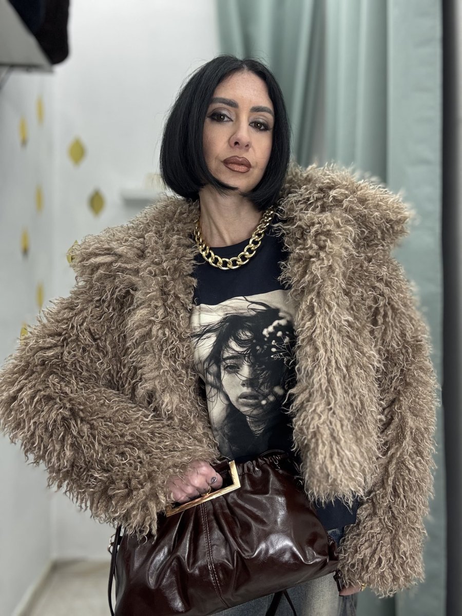 Ecofur a pelo riccio e lungo-modello crop con collo-foderata - immagine 2