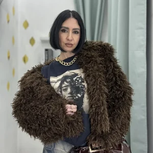 Ecofur a pelo riccio e lungo-modello crop con collo-foderata (Copia)