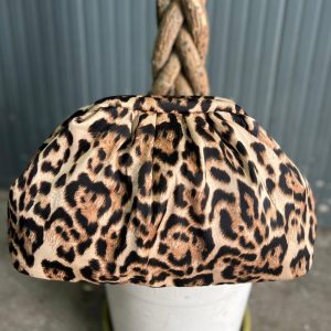 Borsa Clutch Donna in Tessuto Rasato con Tracolla a Catena