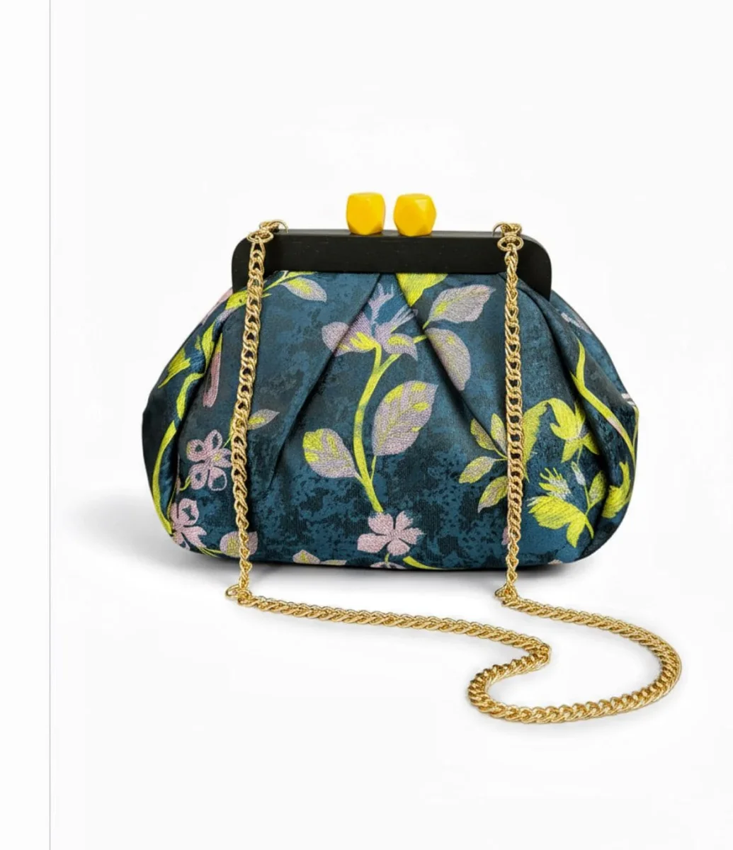 Borsa da Donna in Jacquard con Clutch in Legno – Eleganza e Carattere in Ogni Dettaglio