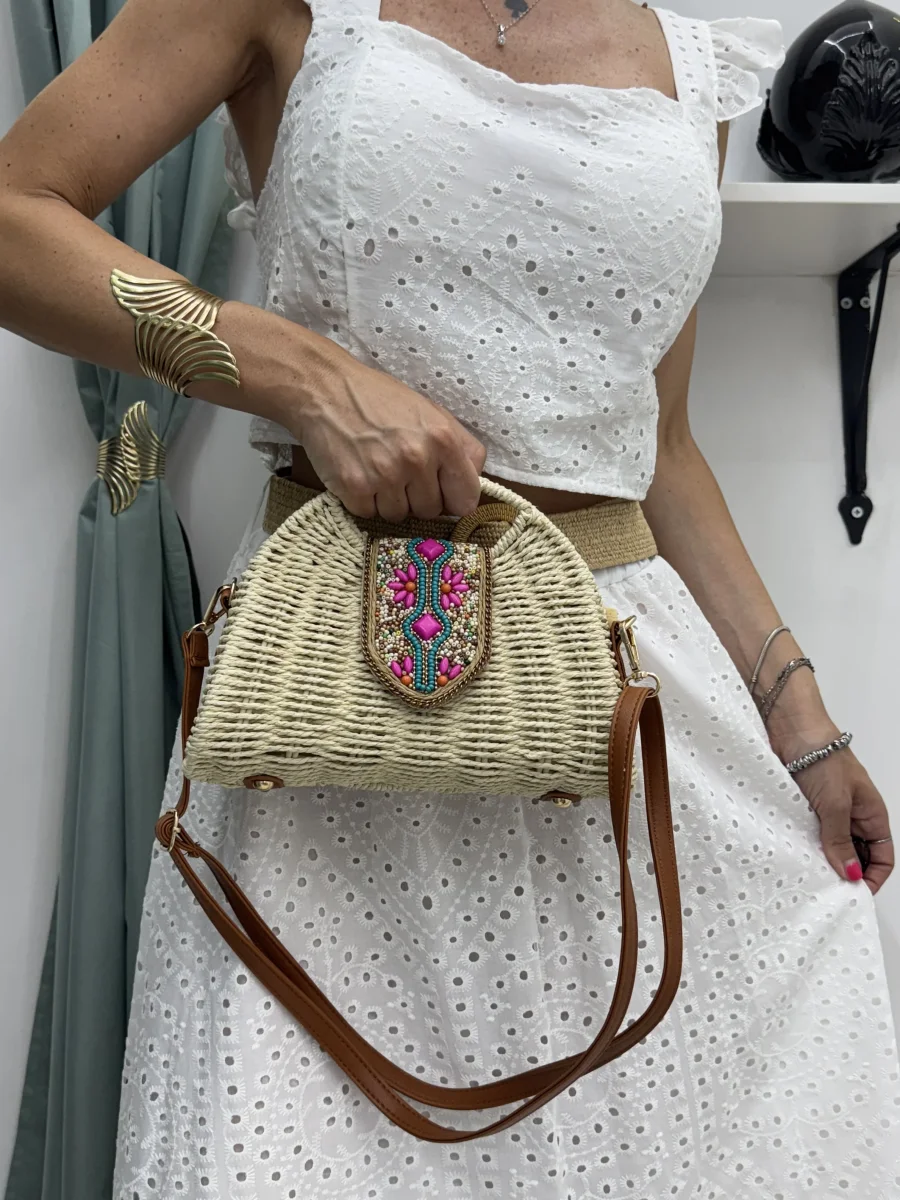 Borsa con manico integrato, tracolla regolabile e patta decorata con perline e conchiglie – Stile boho raffinato - immagine 2