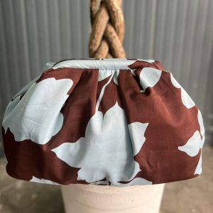 Borsa Clutch Donna in Tessuto Rasato con Tracolla a Catena