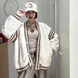 Giubbino Bomber in Eco Fur Oversize – Modello College, Taglia Unica (fino alla 50)