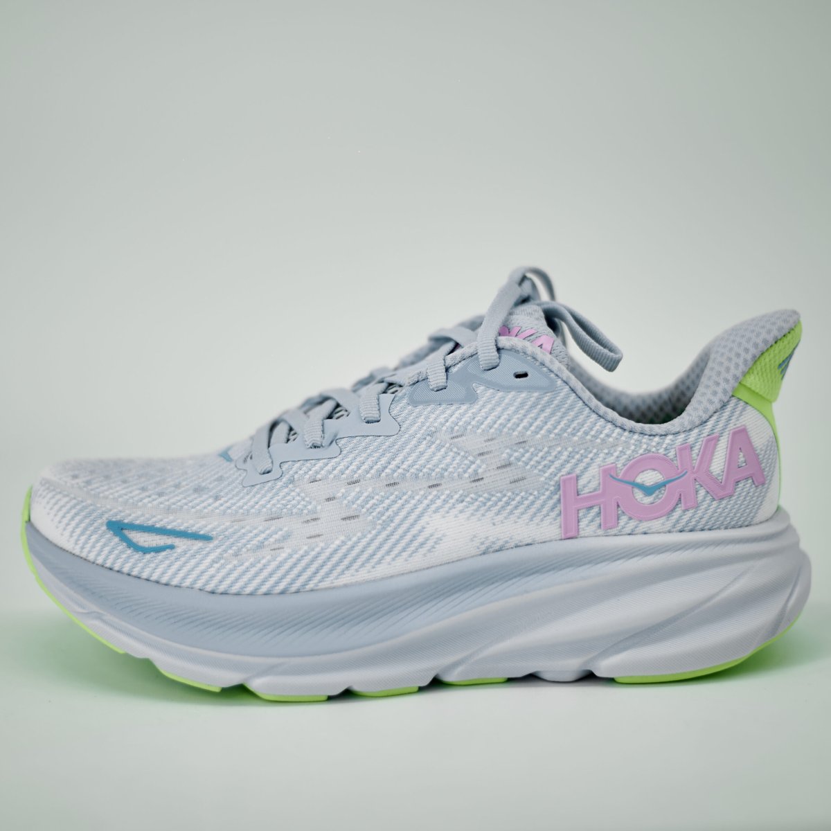 HOKA – Clifton 9 W