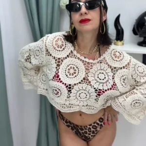 Maglia crop traforata in maglia uncinetto a maniche lunghe ampie – Taglia unica (fino alla 46)