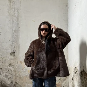 Ecofur con Cappuccio e Bottoni Gioiello (S–L)