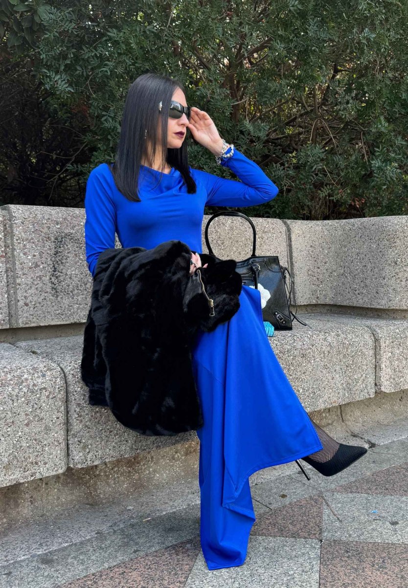 Abito lungo con ampio spacco - immagine 4