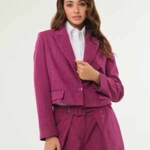 Giacca crop a taglio quadrato