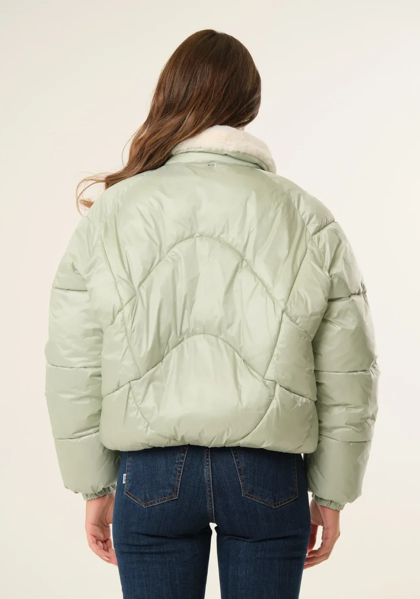 Piumino corto con colletto removibile - immagine 4